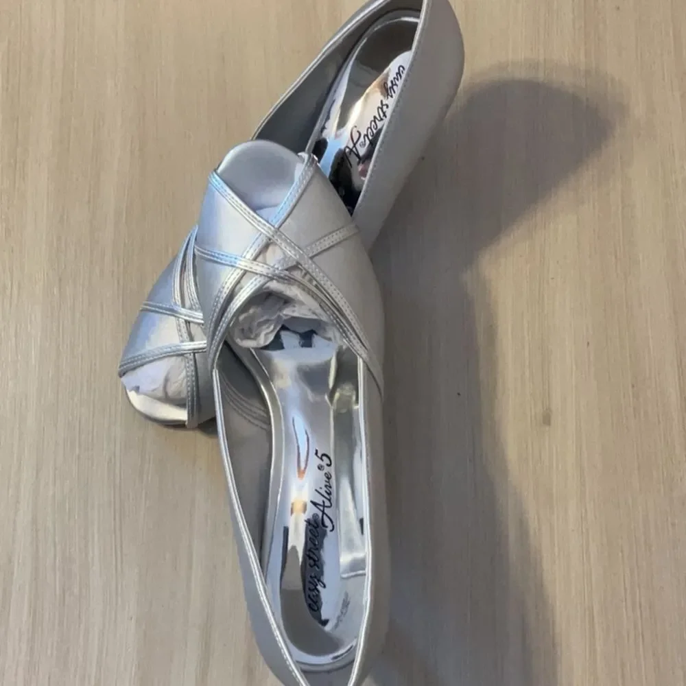 Easy Street Silver Crisscross Heels